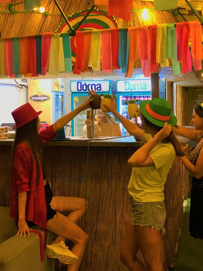 Casa Barbie Costinestiホステル エクステリア 写真