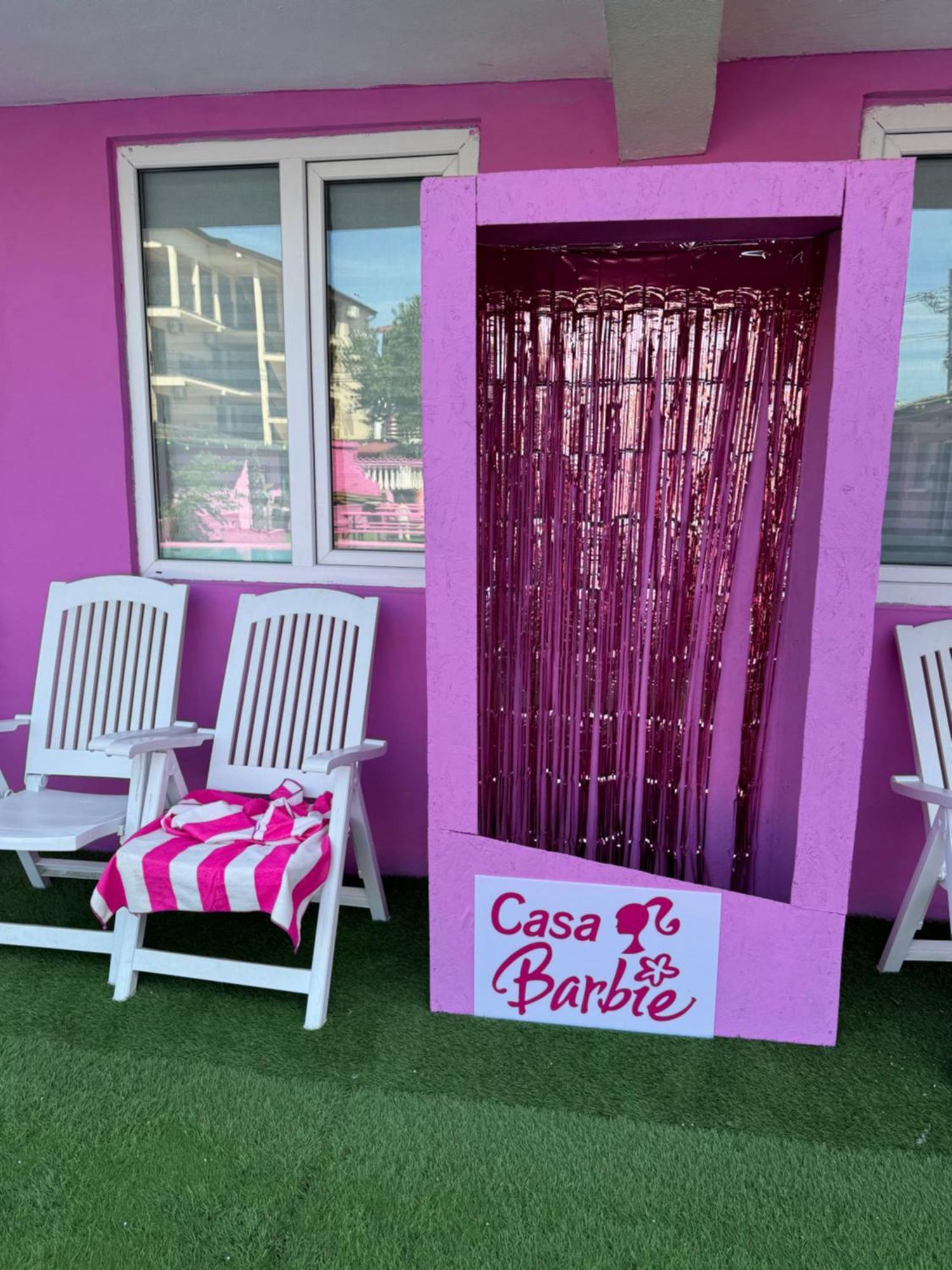 Casa Barbie Costinestiホステル エクステリア 写真